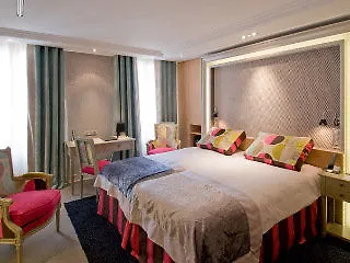 Hotell Madison 4*