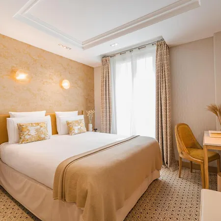 Hotell Madison 4*