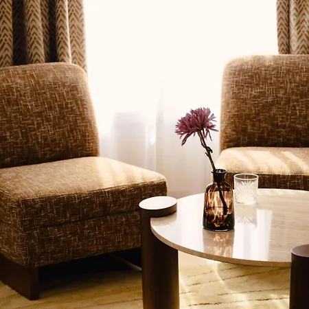 Hotell Madison 4*