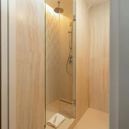 Madison Hotel 4*