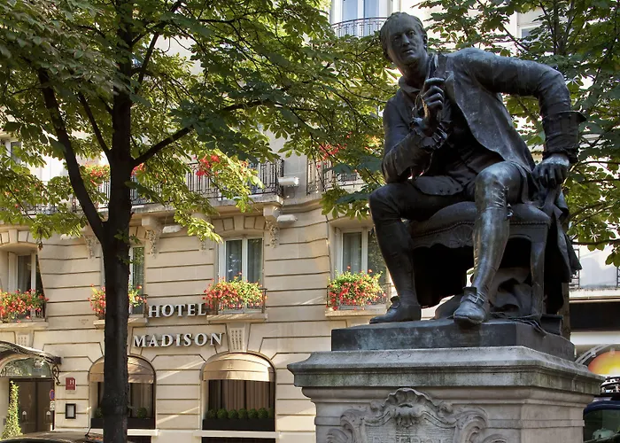 Madison 호텔 4*